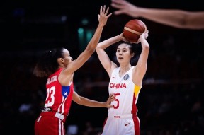 拳击赛场再起风云：中原鲨队队小胜蓬莱独角兽队，脚步移动更到位赛场纪律更严谨的简单介绍电子竞技