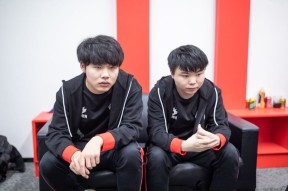 Scout遭遇十五连败，巴黎圣日耳曼教练面临压力！的简单介绍电子竞技